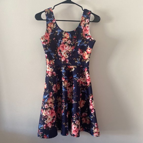 Navy Blue Floral Dress - Picture 2 of 5